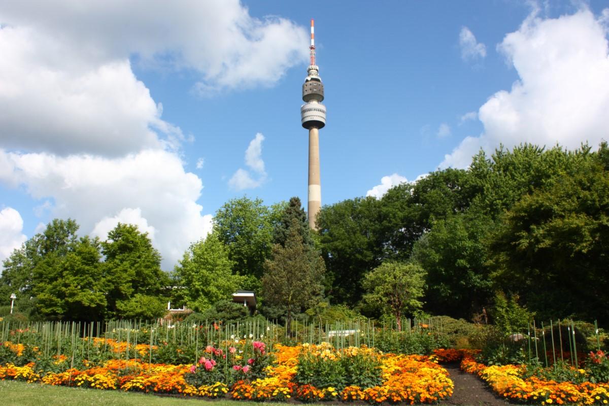 westfalenpark and florian tower in dortmundzie 