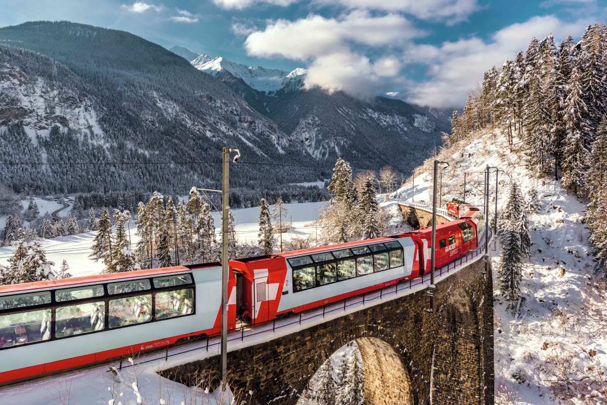 ST 3x2 Glacier Express auf dem Schmittenviadukt Graubunden Glacier Express on the Schmitten Viaduct Graubunden 50965 