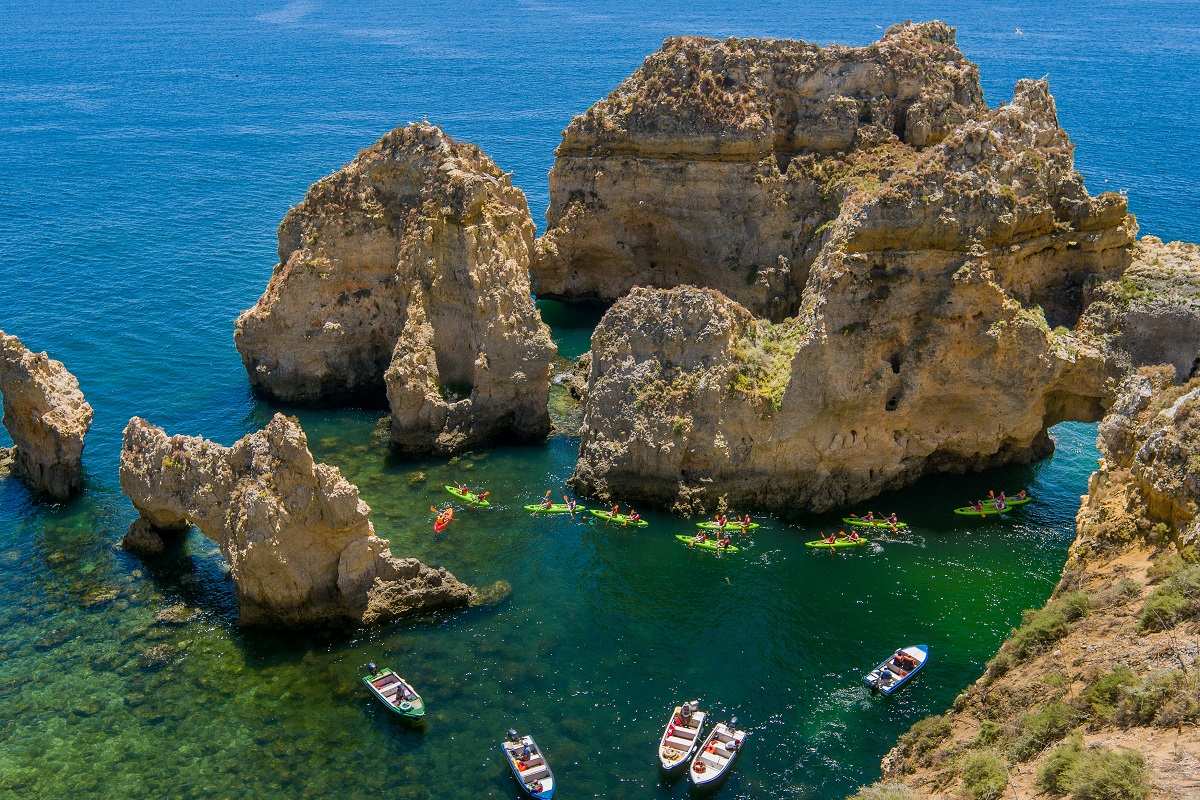 Bay nearby Lagos © AT Algarve