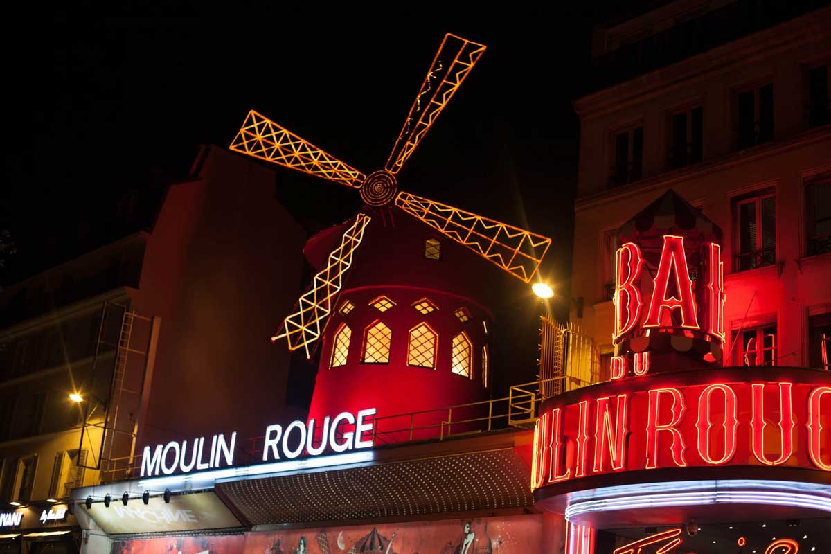 Paryż - atrakcje - Moulin Rouge © Pexels