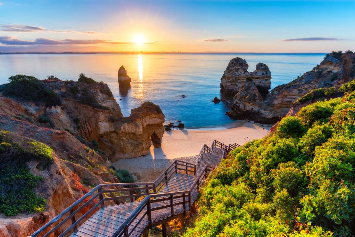 Praia Do Camilo, Algarve © iStock