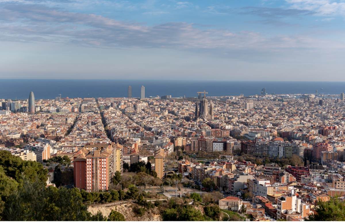 A view from Barcelona's Bunker del Carmel © iStock