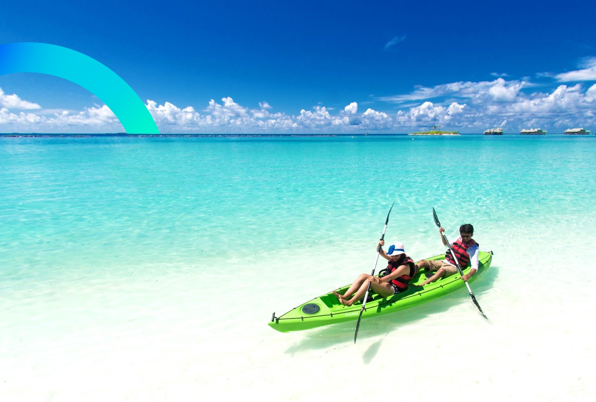 Kayaking in the Maldives © Asad Photo Maldives on pexels