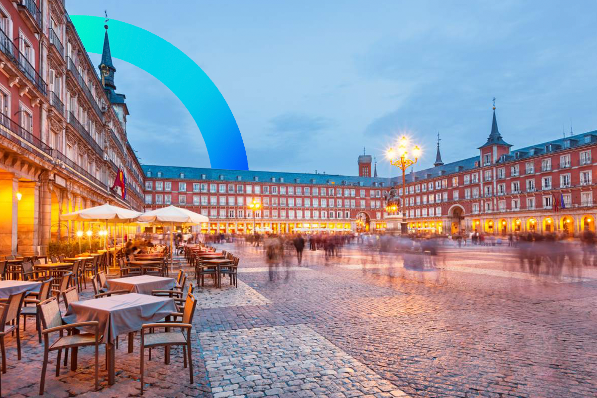 Mayor Plaza in Madrid © iStock