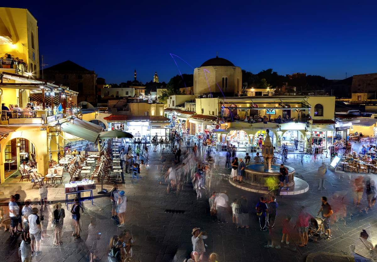 Plac Hipokratesa w Rodos © iStock