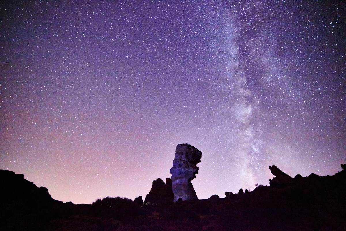 Pohľad na hviezdnu oblohu nad Tenerife © iStock
