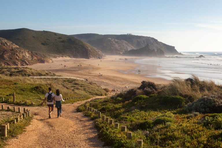 portugalia praia do amado AT algarve.jpg